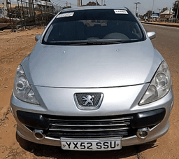2005 Peugeot 307 Hatchback — for sale in Kano